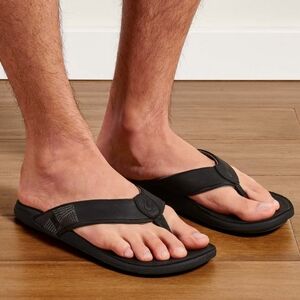 OluKai Tuahine Flip Flops
